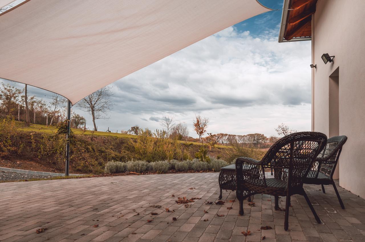 Radhe Resort Es Syam Meditacios Es Rendezvenykozpont Somogyvámos Kültér fotó